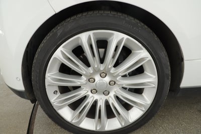 2020 Land Rover Range Rover P525 HSE LWB