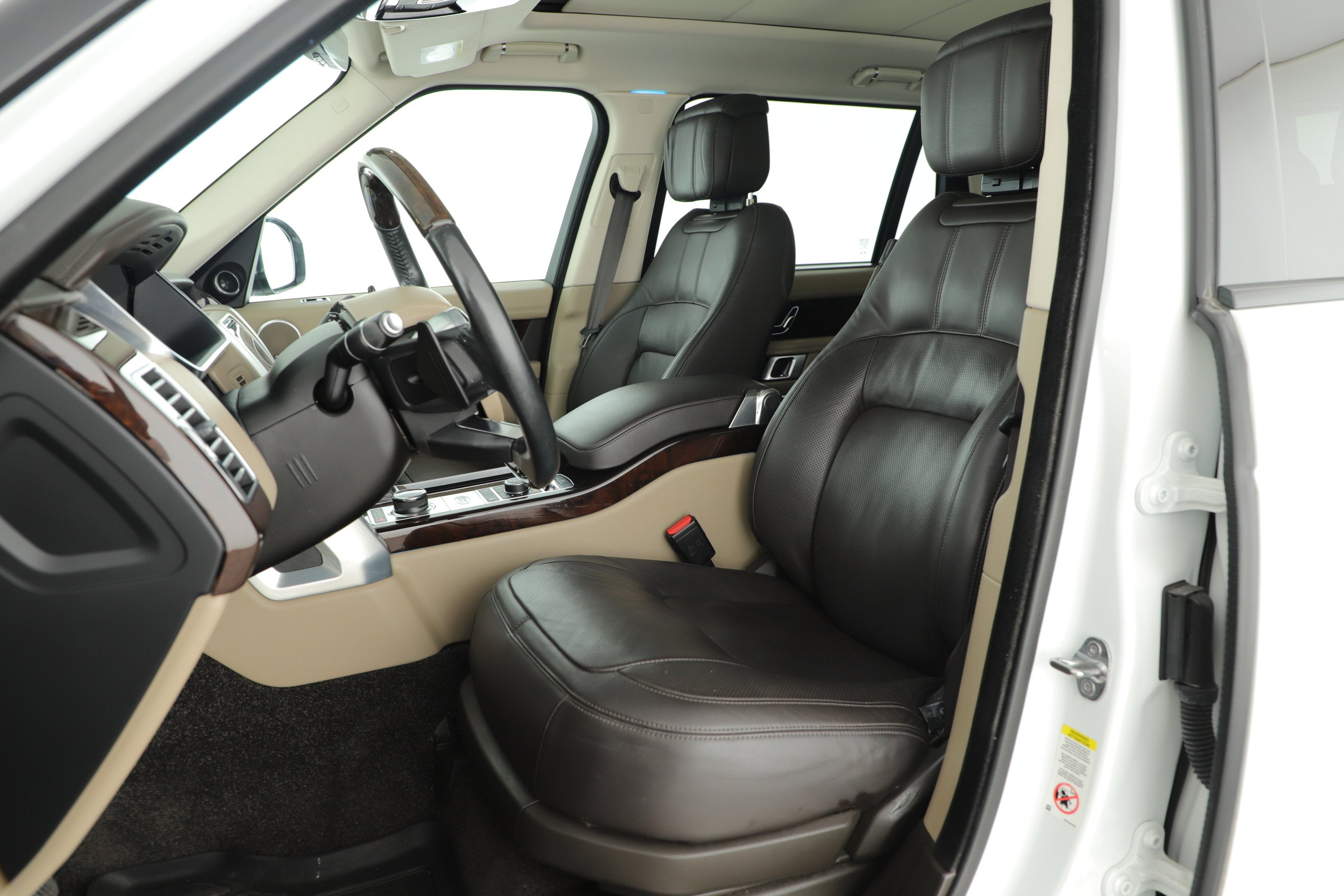 2020 Land Rover Range Rover P525 HSE LWB
