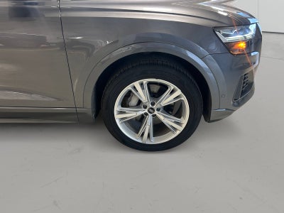 2022 Audi Q8 Premium Plus