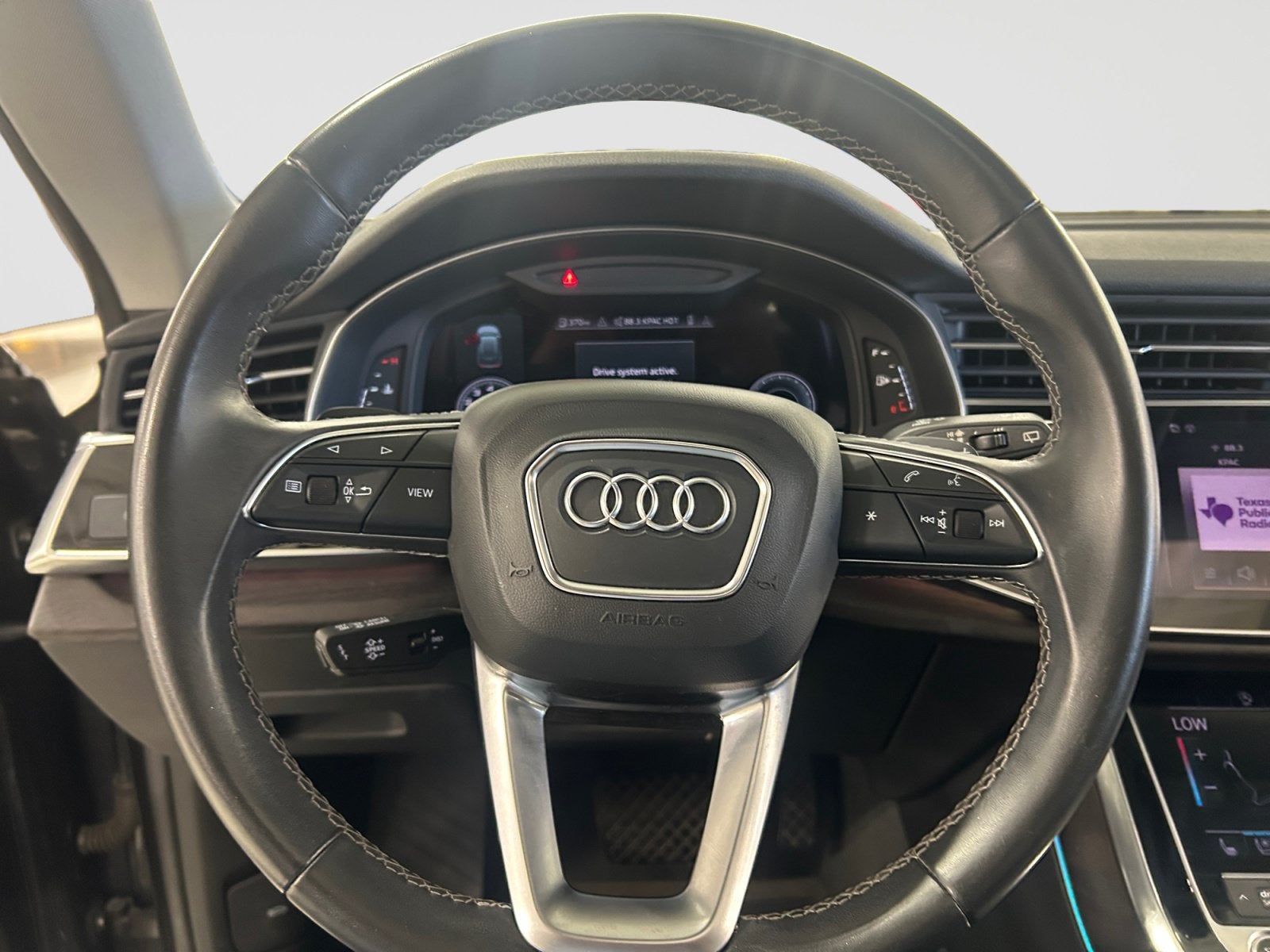 2022 Audi Q8 Premium Plus