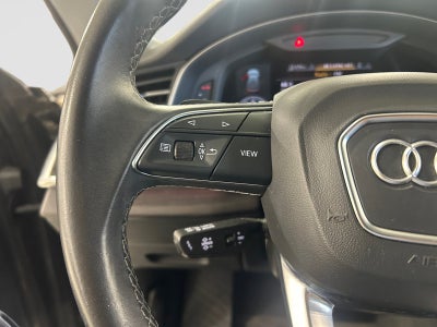 2022 Audi Q8 Premium Plus