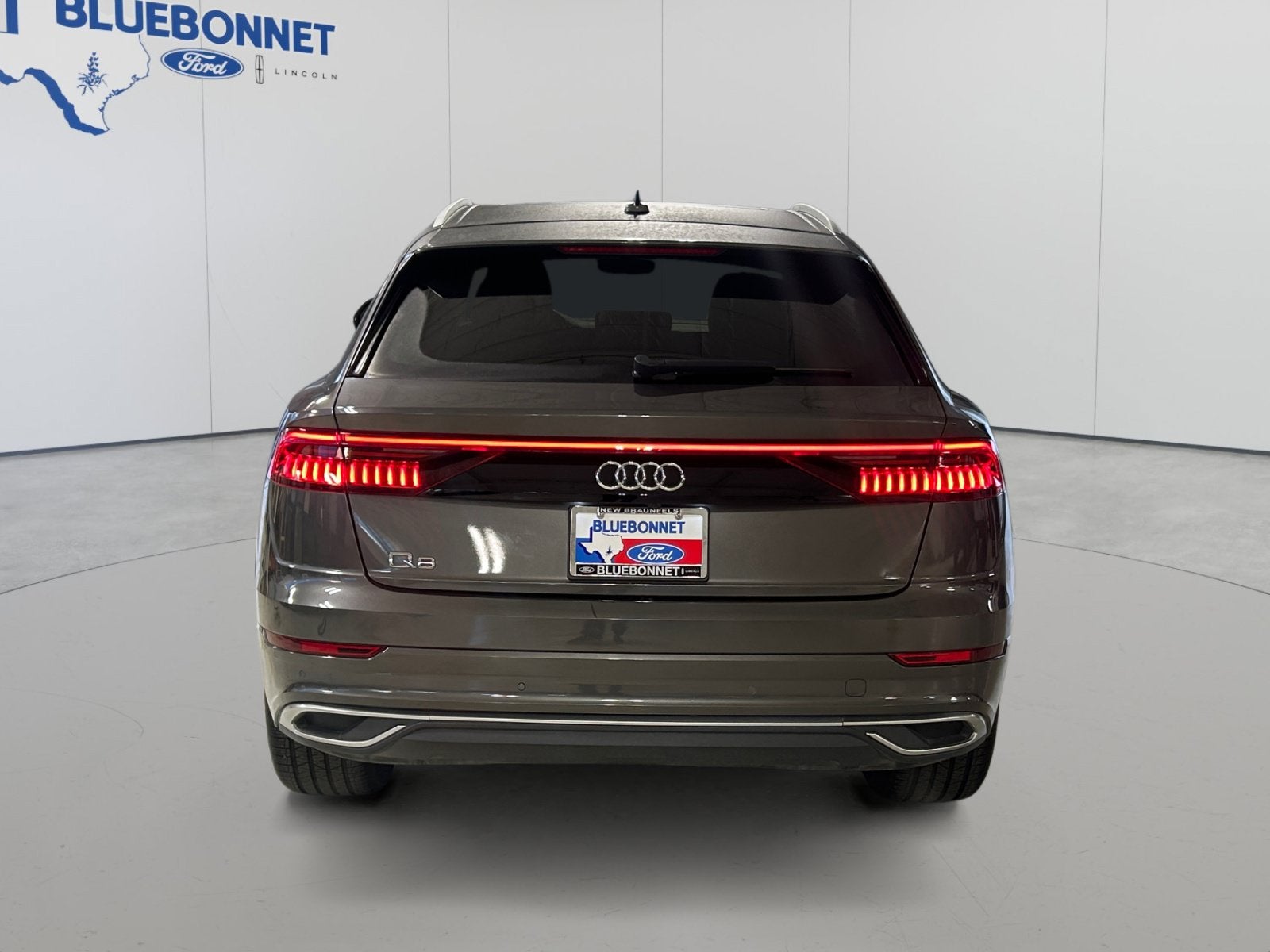 2022 Audi Q8 Premium Plus