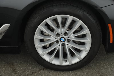 2023 BMW 5 Series 530i