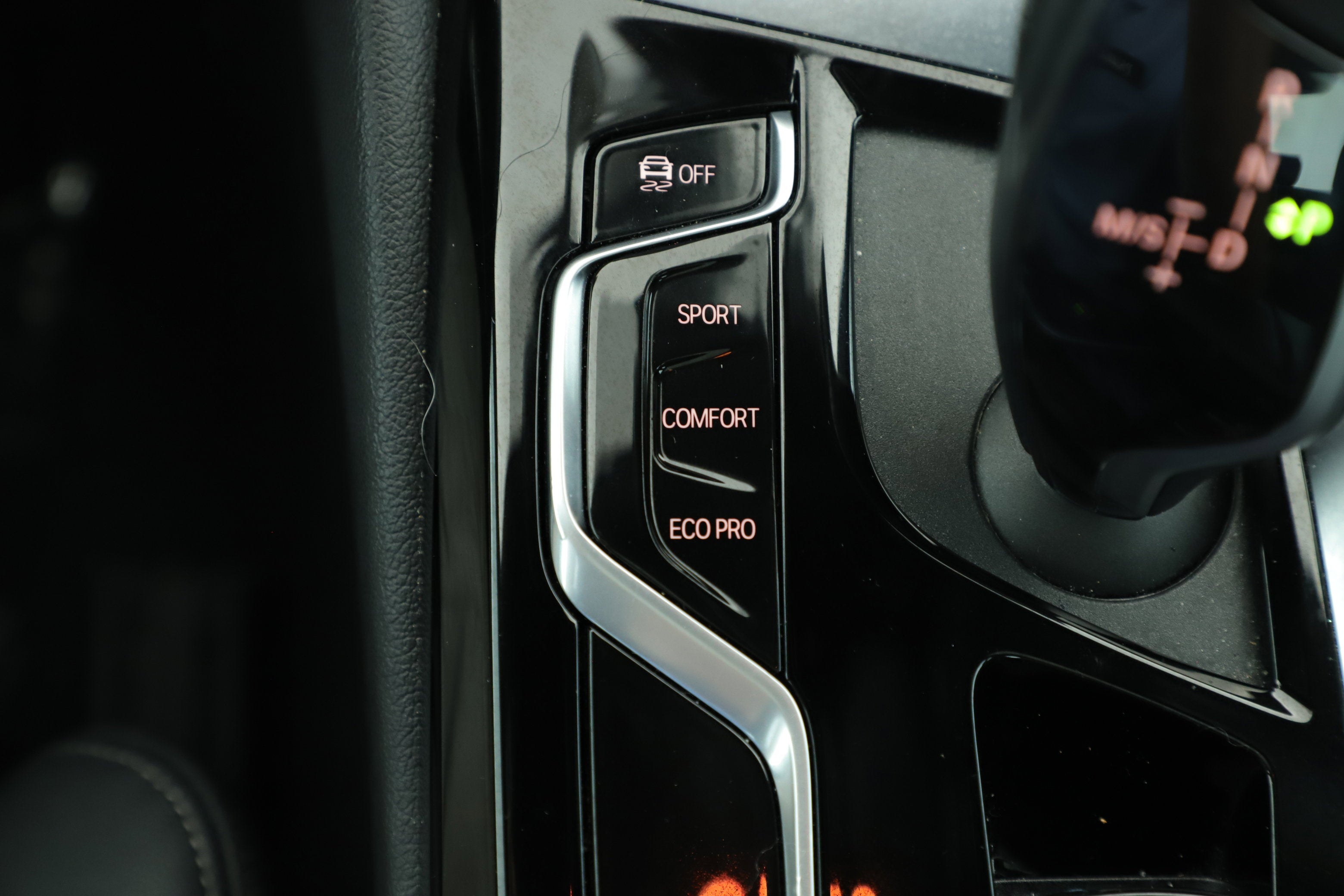 2023 BMW 5 Series 530i