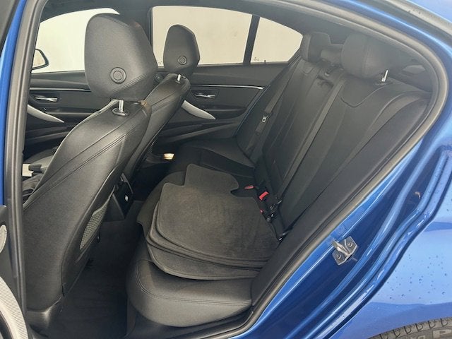 2018 BMW 3 Series 330i