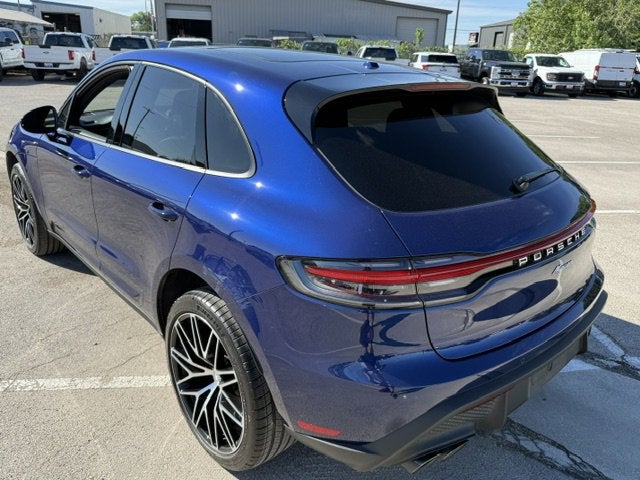 2025 Porsche Macan Base