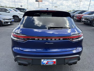 2025 Porsche Macan Base