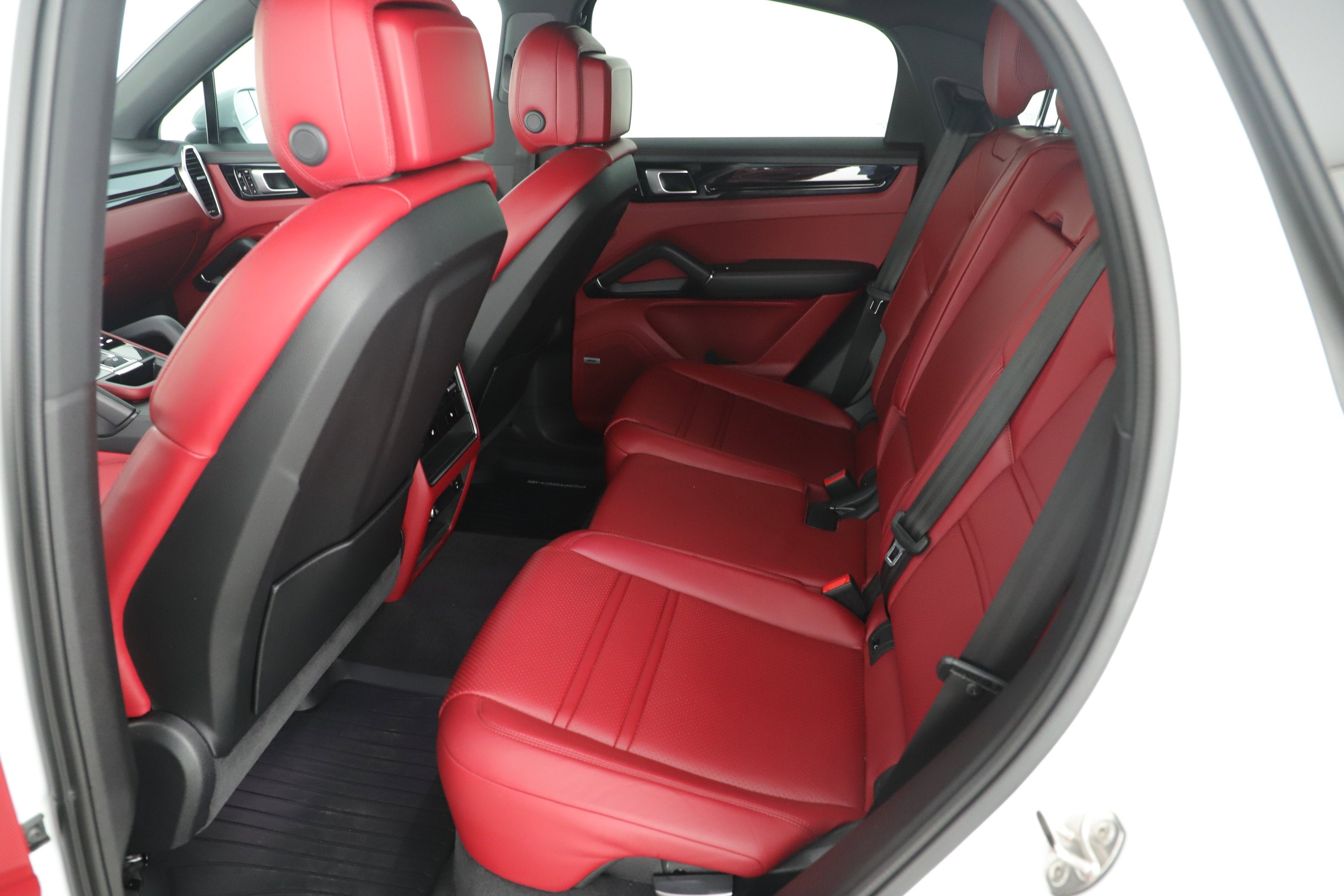 2021 Porsche Cayenne Base