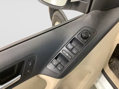 2016 Volkswagen Tiguan Base