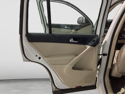 2016 Volkswagen Tiguan Base