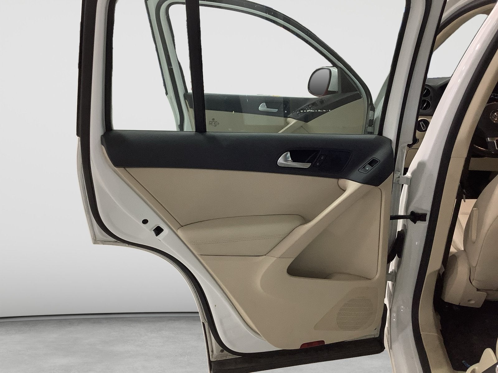 2016 Volkswagen Tiguan Base