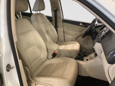 2016 Volkswagen Tiguan Base