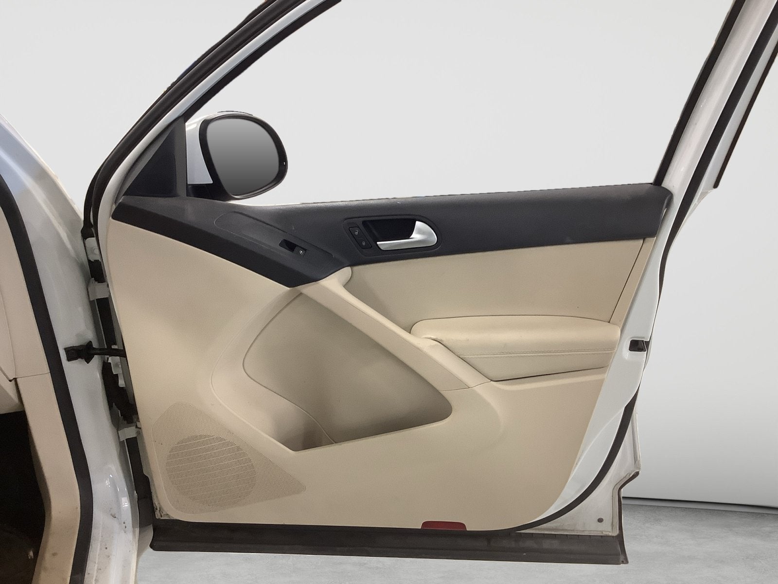 2016 Volkswagen Tiguan Base