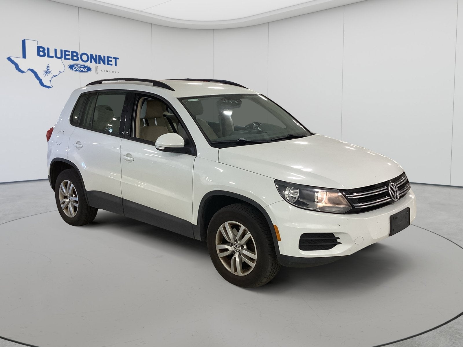 2016 Volkswagen Tiguan Base