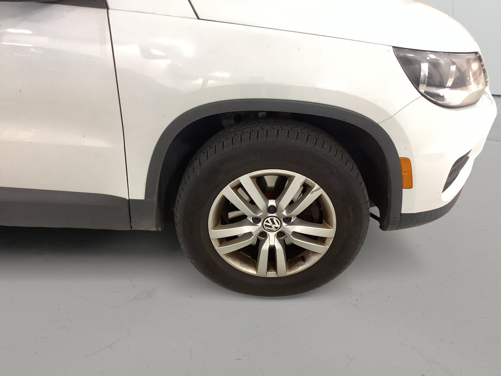 2016 Volkswagen Tiguan Base