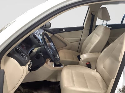 2016 Volkswagen Tiguan Base