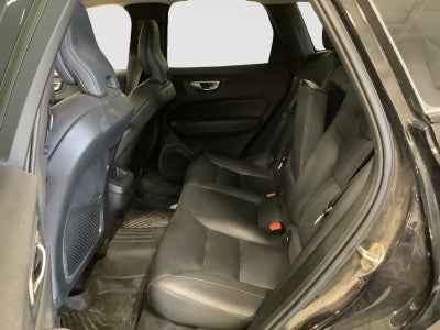 2024 Volvo XC60 Plus Dark Theme