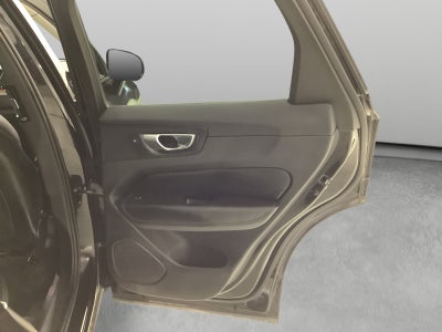 2024 Volvo XC60 Plus Dark Theme