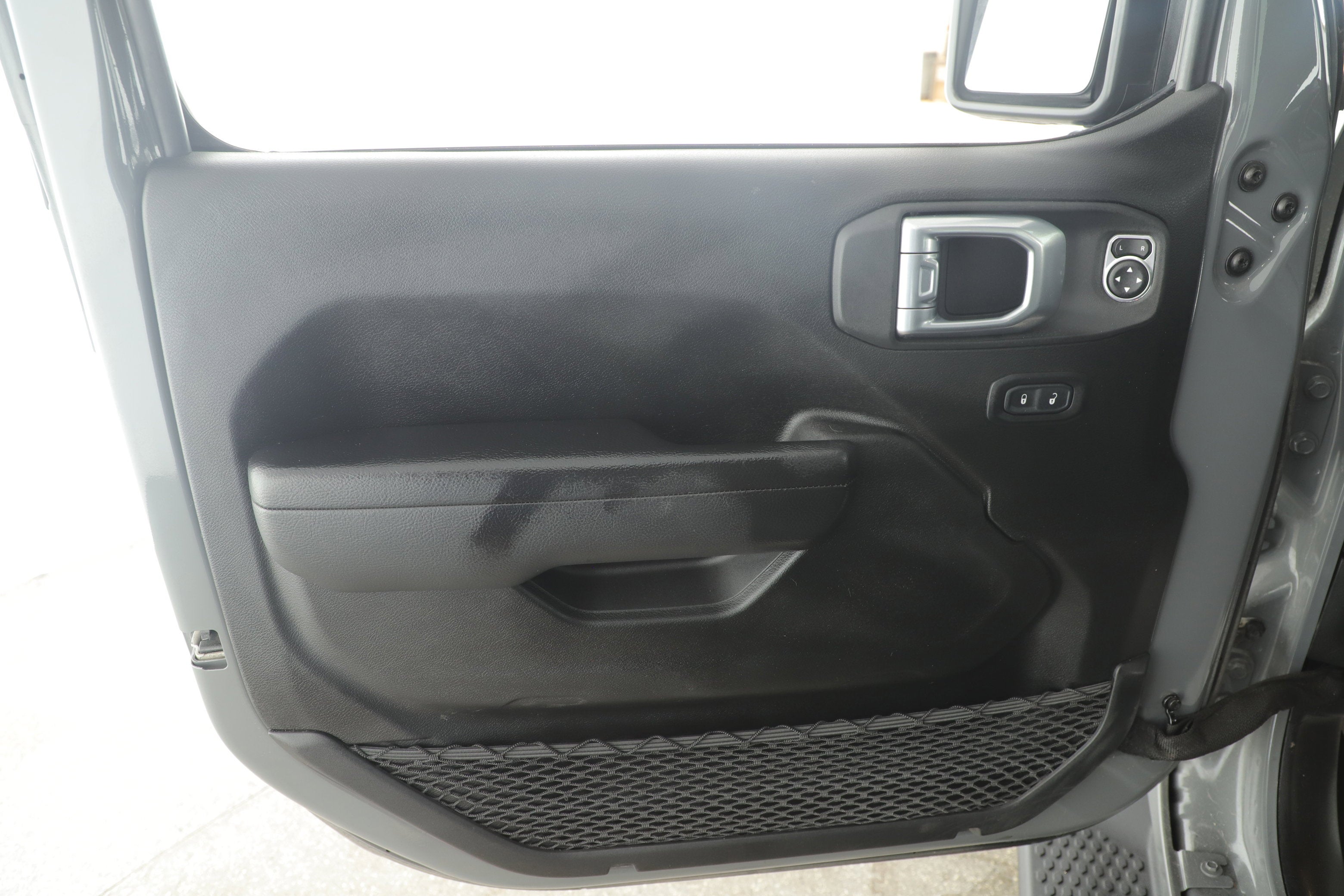 2023 Jeep Wrangler 2-Door Sport S 4x4