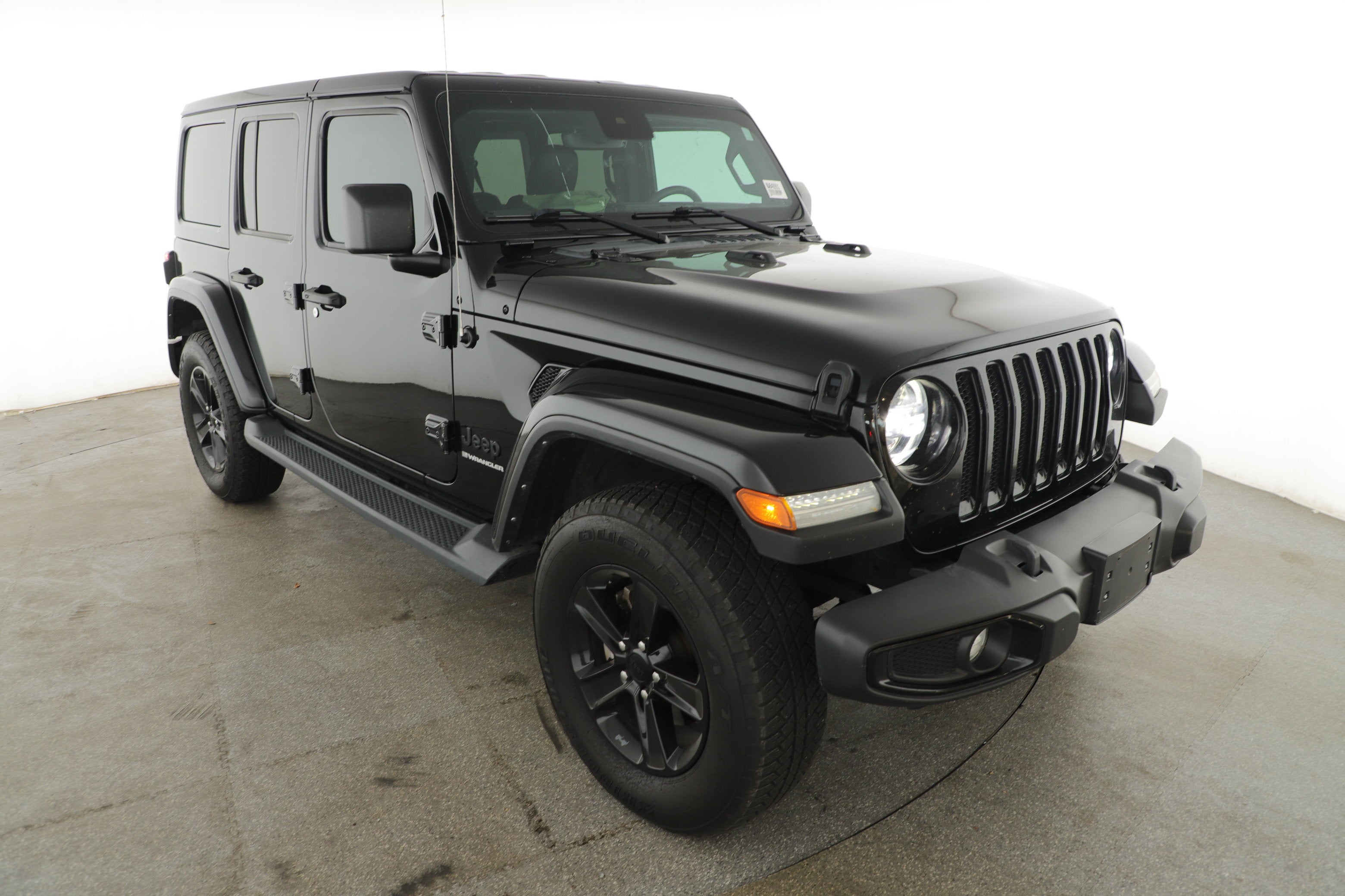 2023 Jeep Wrangler 4-Door Sahara Altitude 4x4