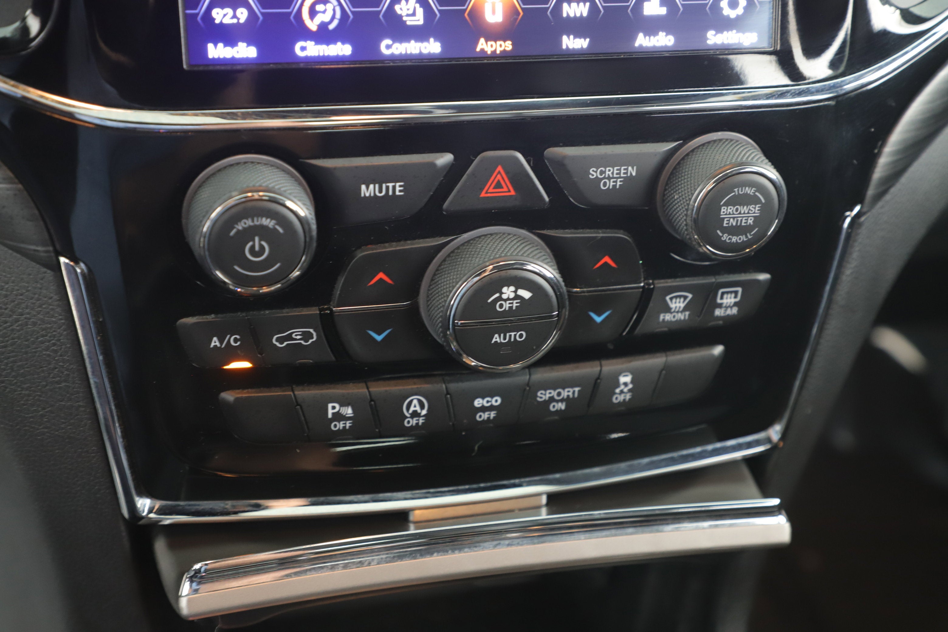 2020 Jeep Grand Cherokee Altitude 4X2