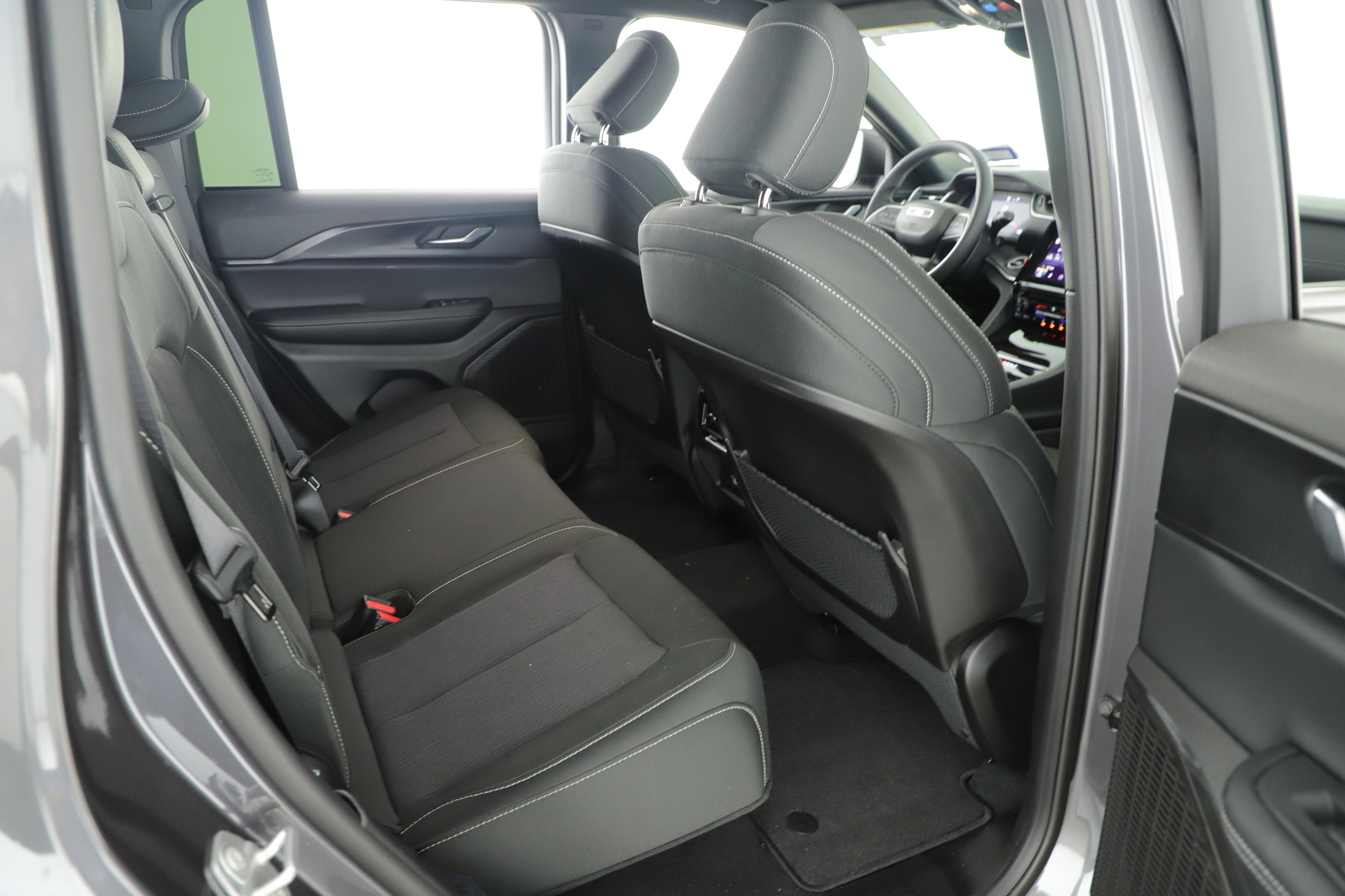 2025 Jeep Grand Cherokee Laredo 4x2