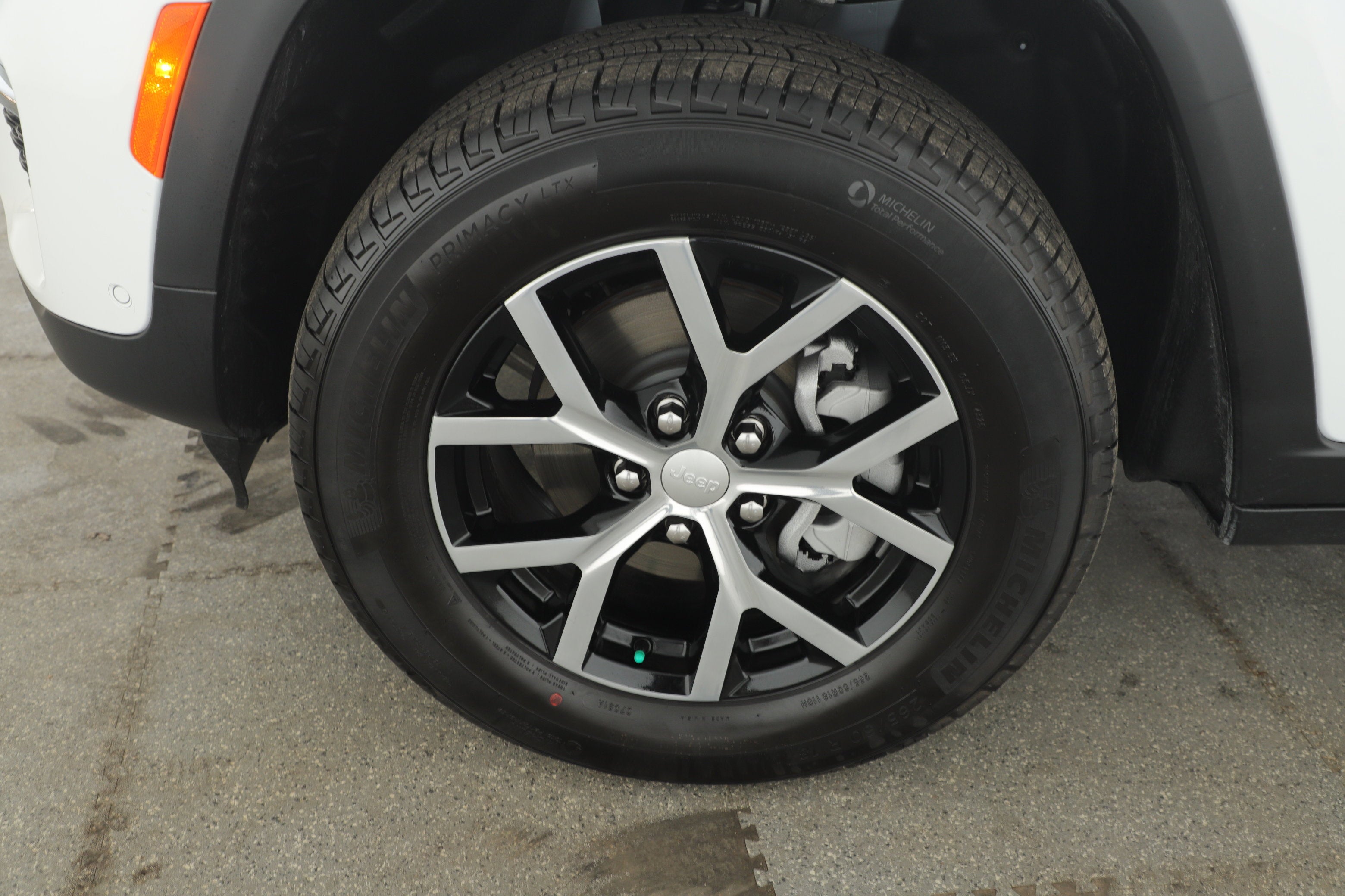 2025 Jeep Grand Cherokee Limited 4x2