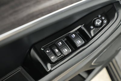 2022 Jeep Grand Cherokee Overland 4x2