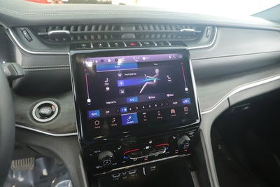 2025 Jeep Grand Cherokee L Limited 4x2