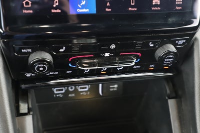 2025 Jeep Grand Cherokee L Limited 4x2