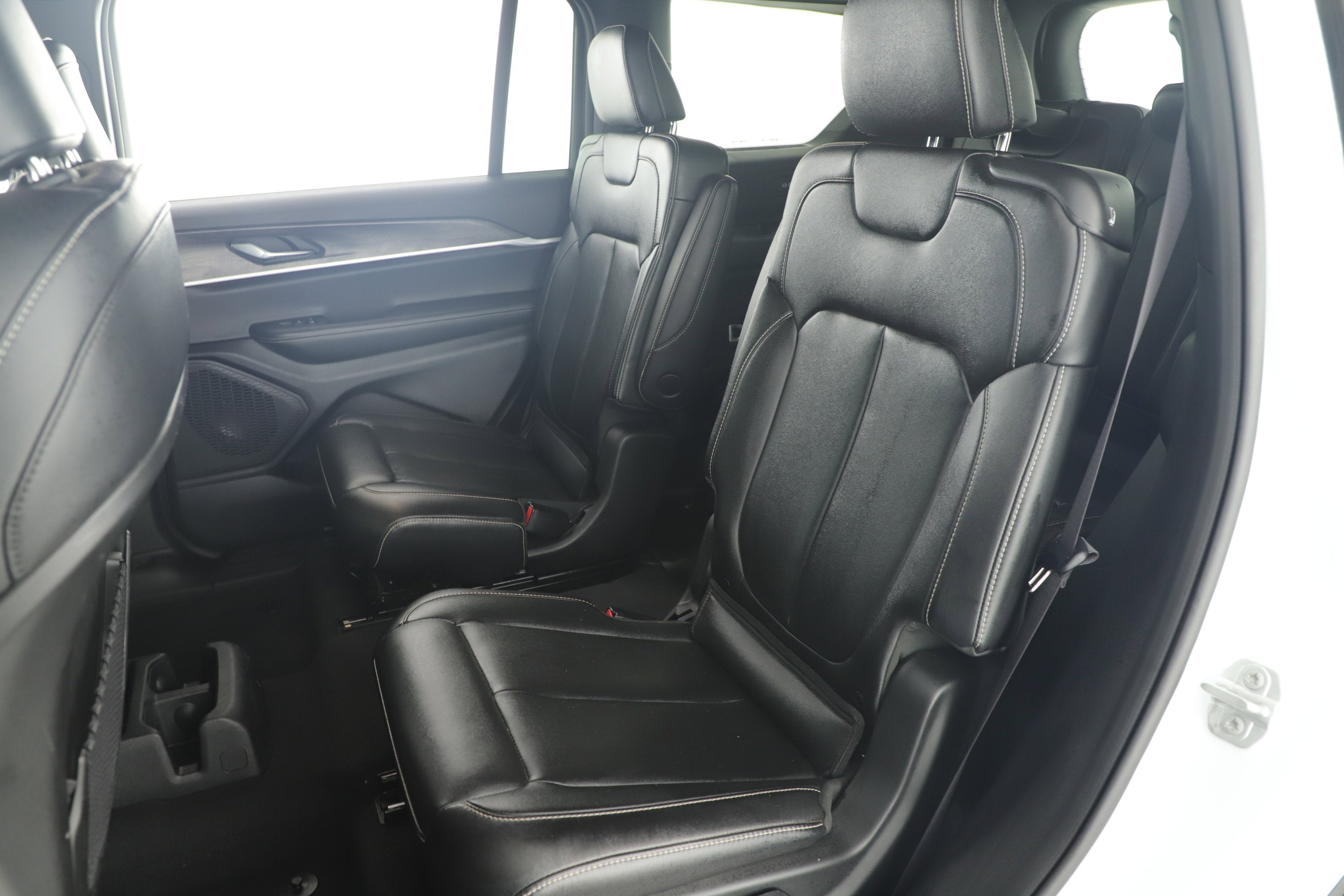 2025 Jeep Grand Cherokee L Limited 4x2