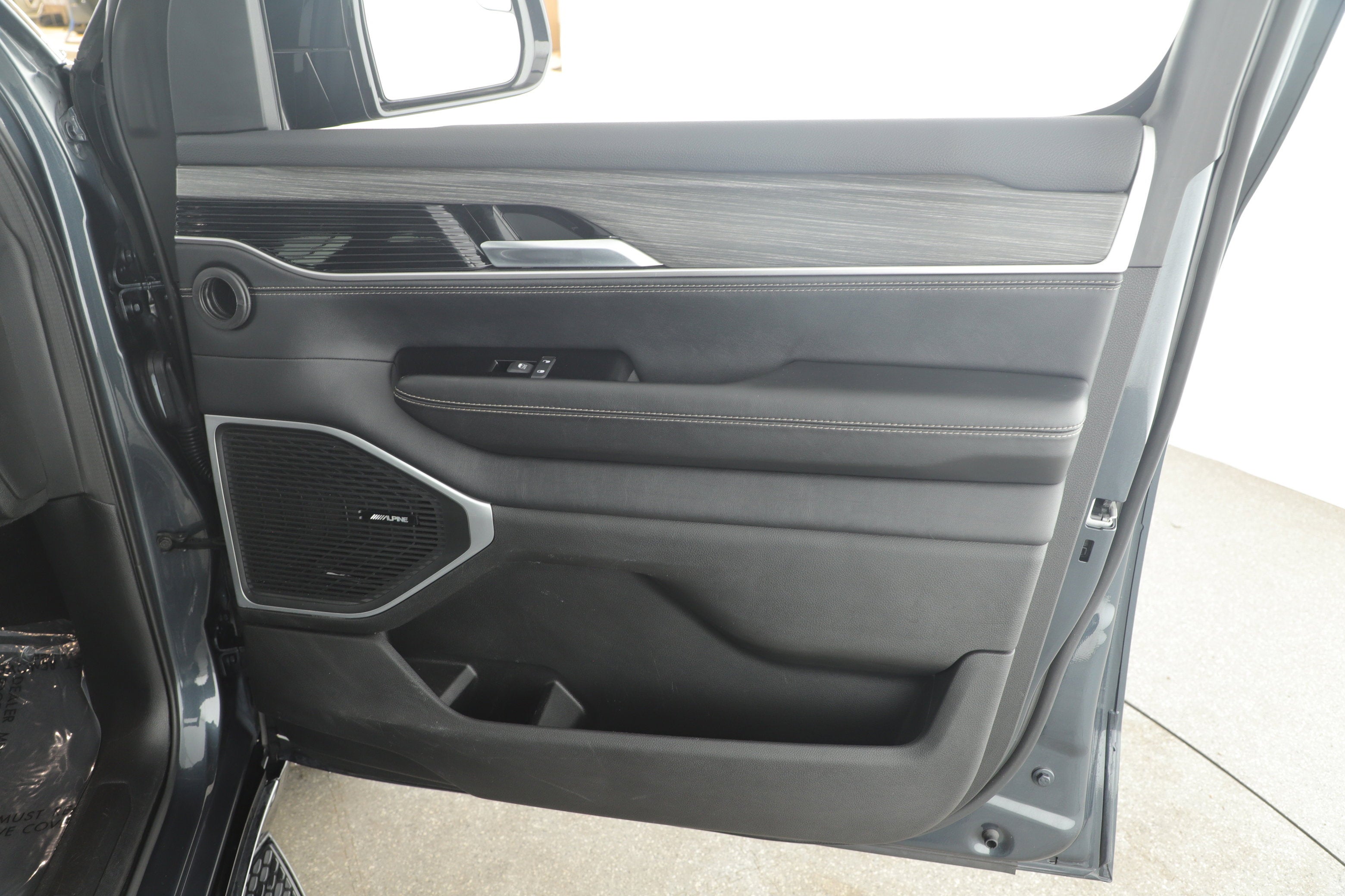 2024 Jeep Wagoneer L Series II 4x4