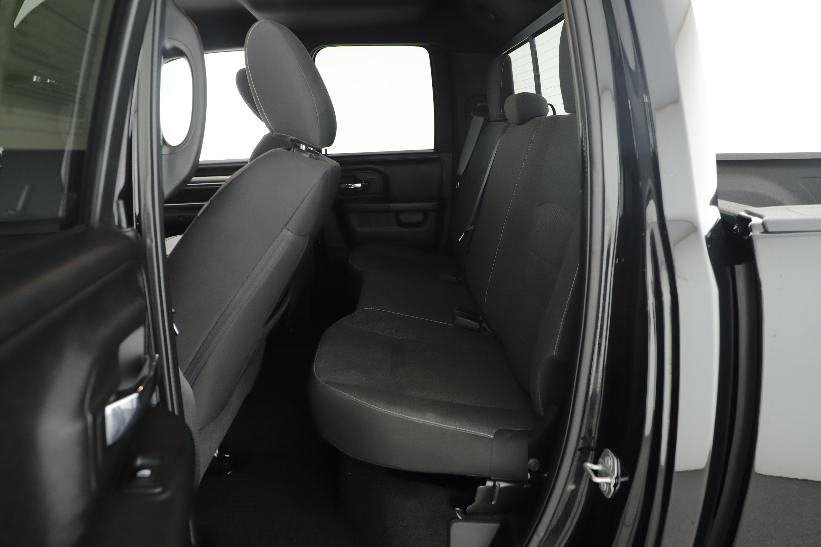 2022 RAM 1500 Classic Warlock Quad Cab 4x4 6'4' Box