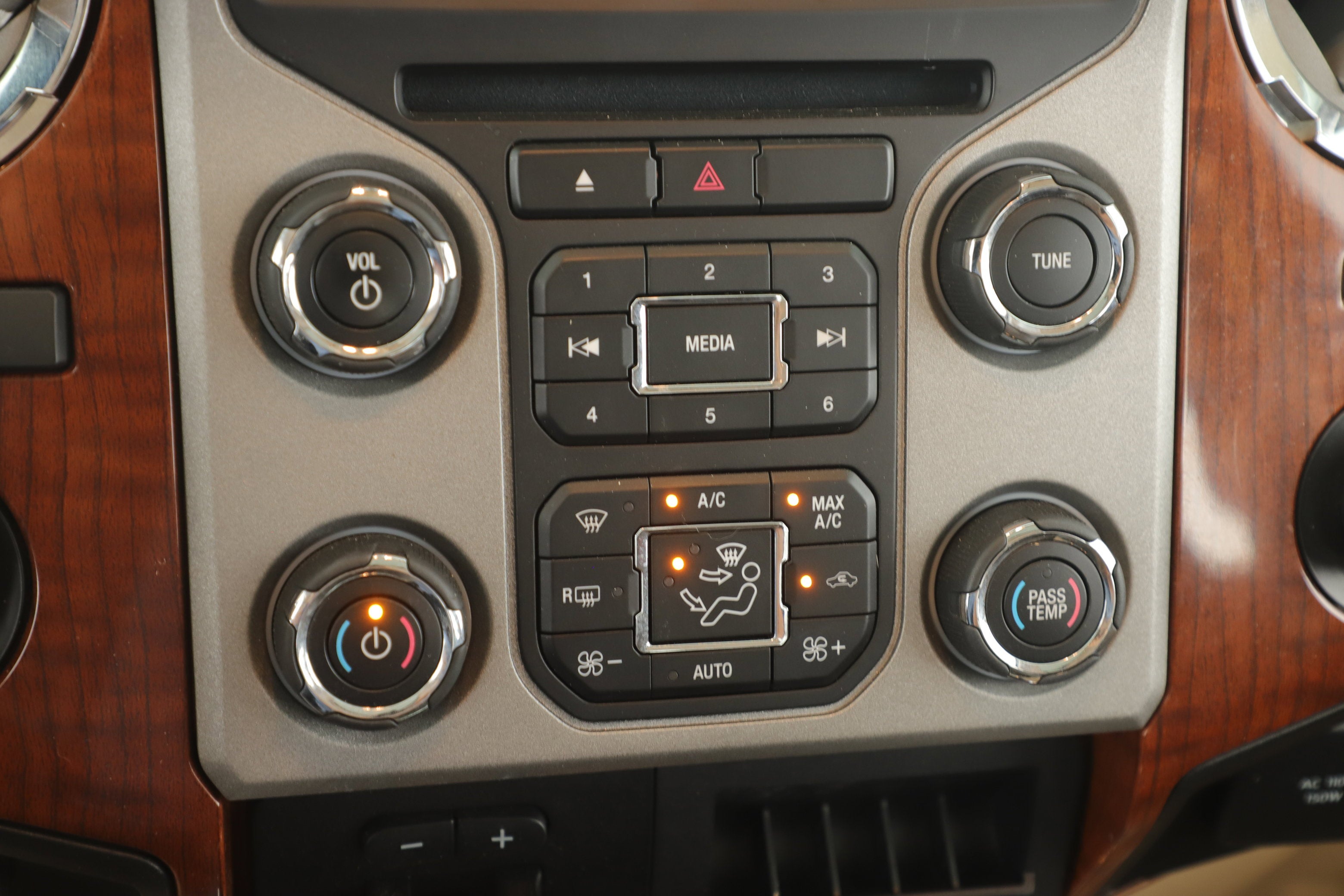 2015 Ford F-250 Base