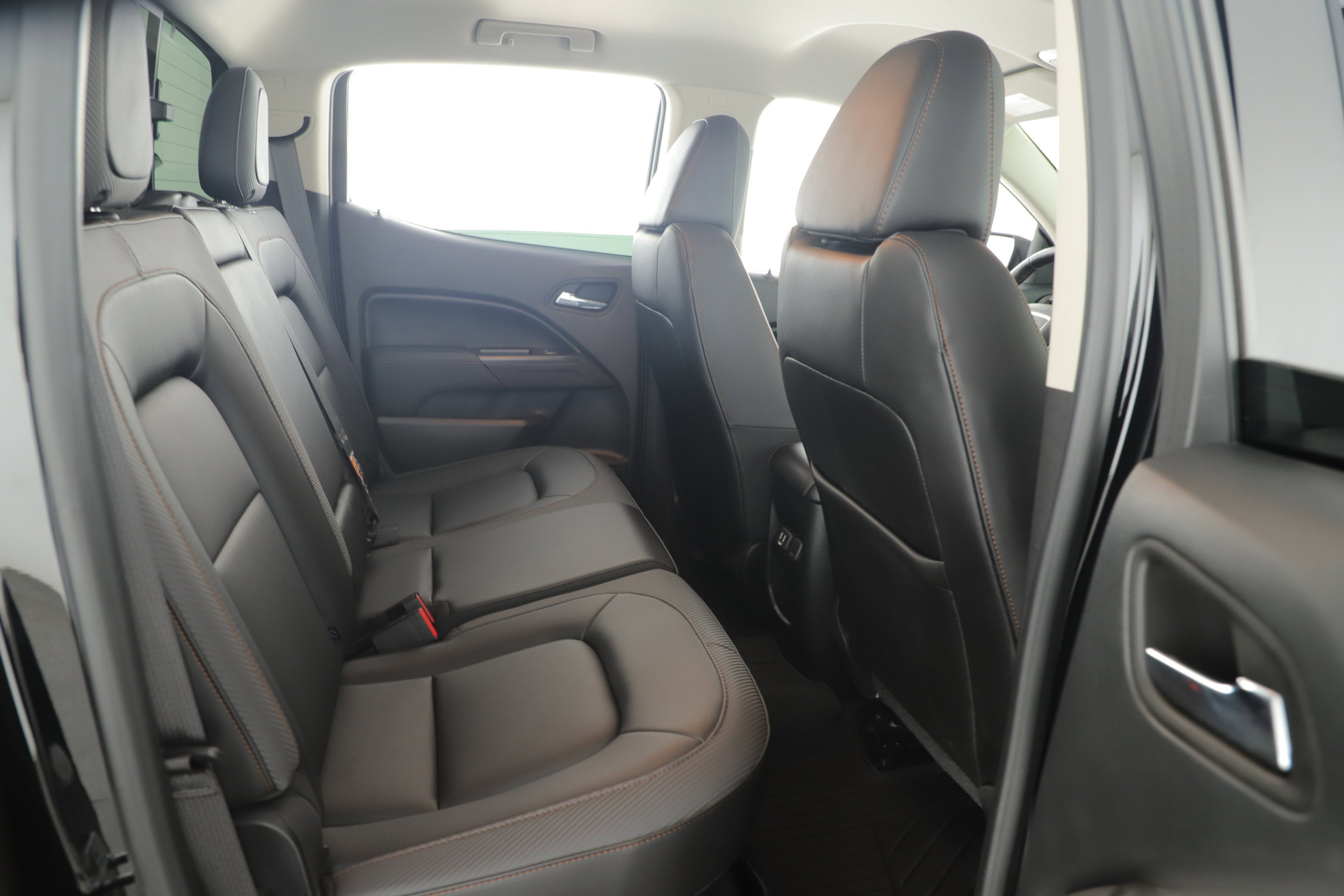 2022 GMC Canyon 4WD Crew Cab Short Box AT4 - Leather