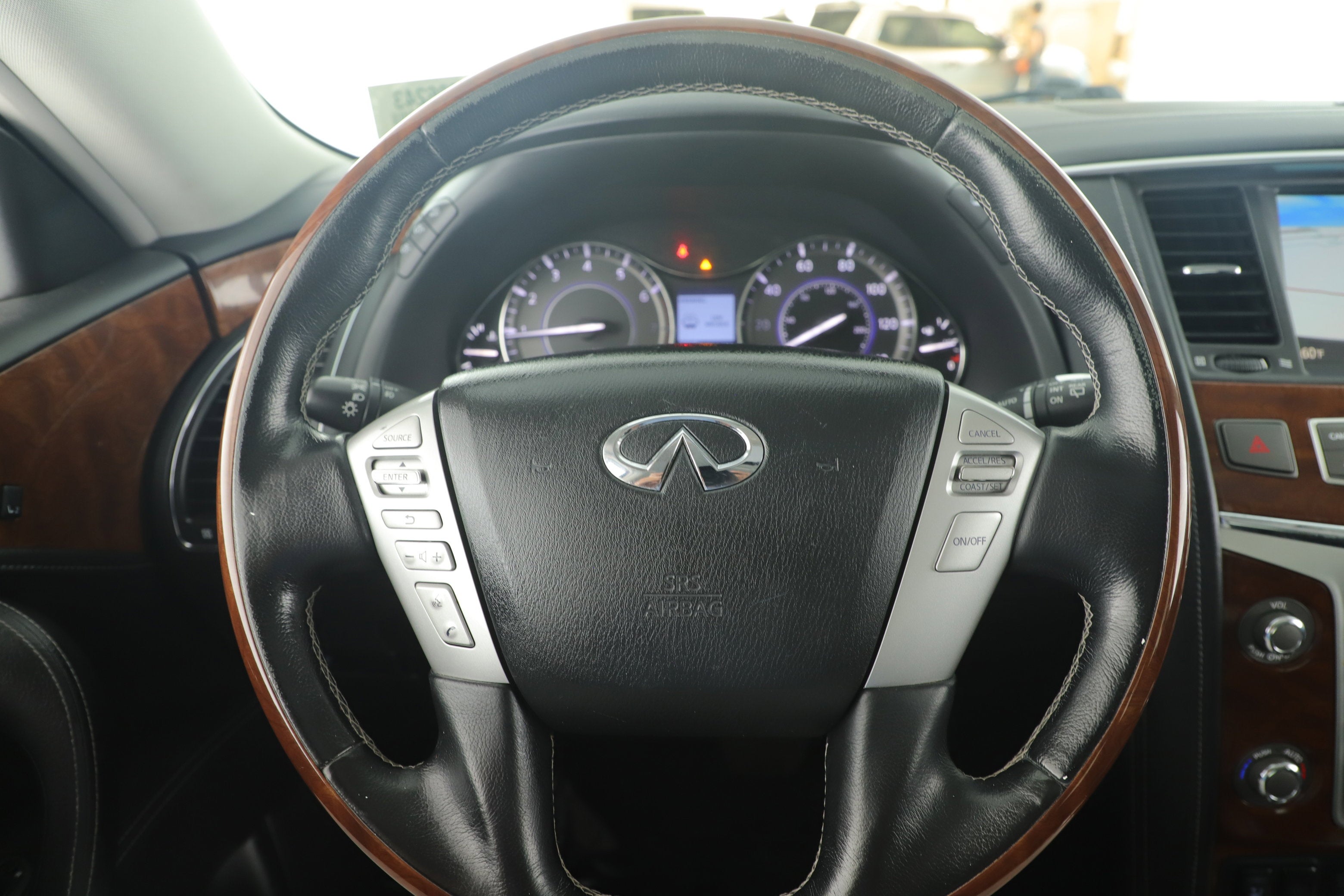 2019 INFINITI QX80 LUXE