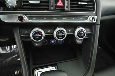 2023 Genesis G70 2.0T RWD