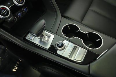 2023 Genesis G70 2.0T RWD