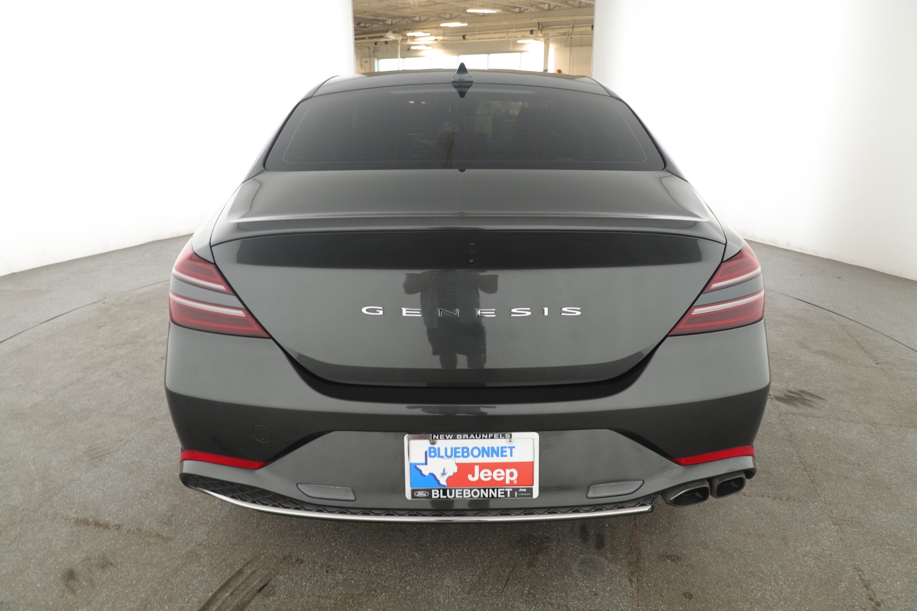 2023 Genesis G70 2.0T RWD