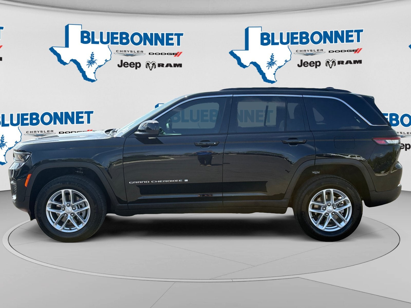2026 Jeep Grand Cherokee Laredo X