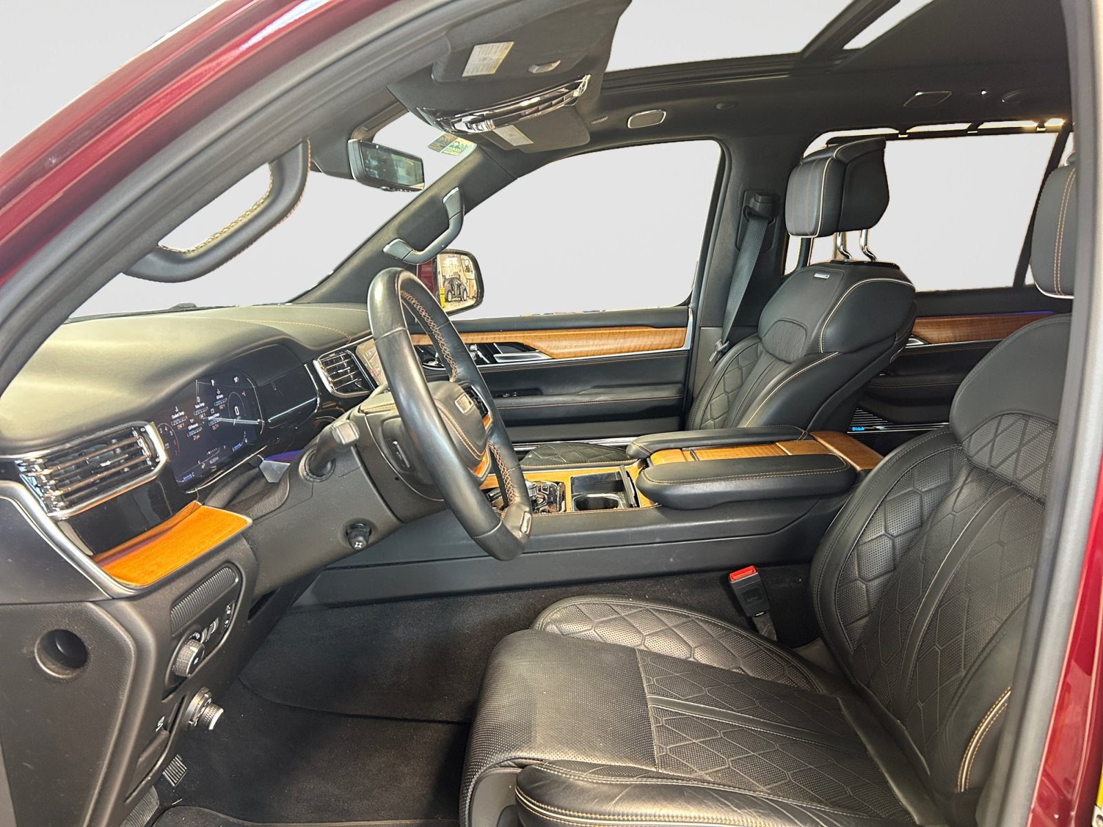 2022 Jeep Grand Wagoneer Series III
