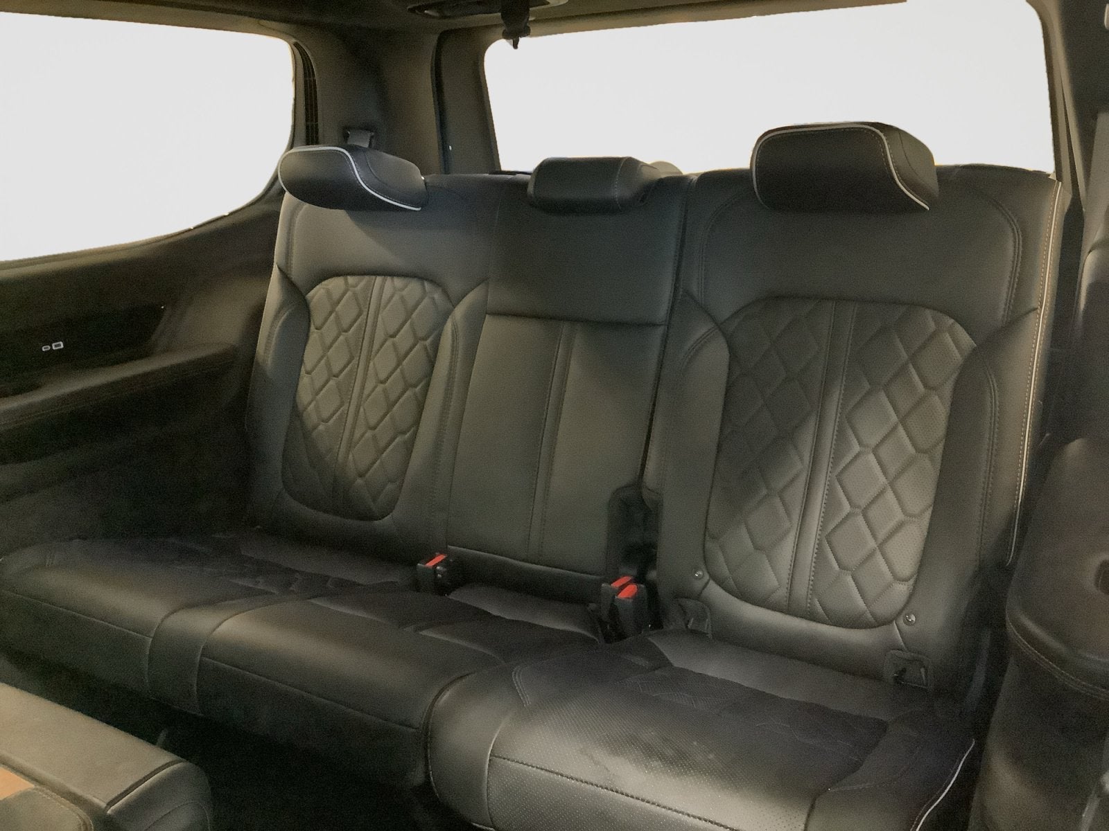 2022 Jeep Grand Wagoneer Series III
