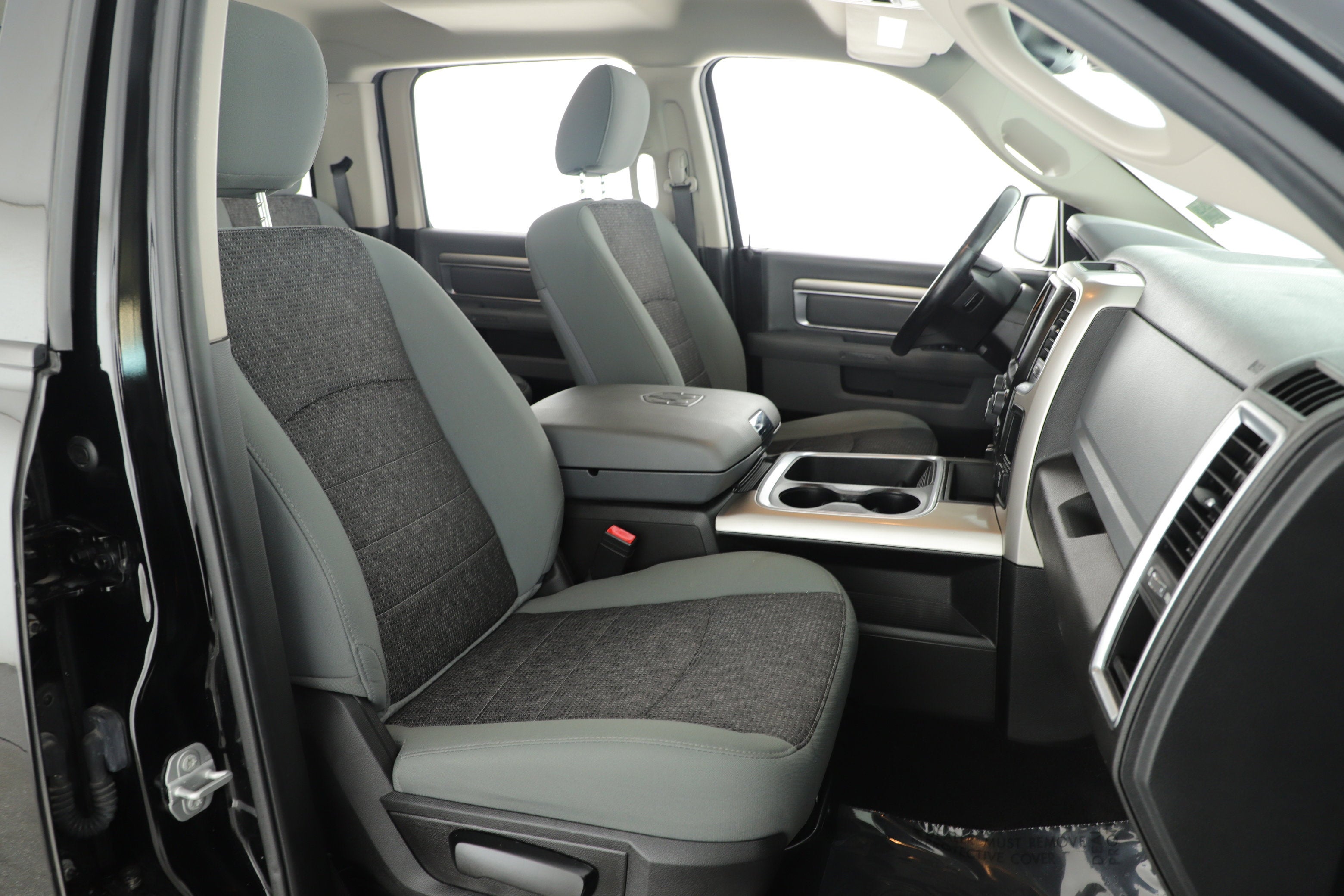 2020 RAM 1500 Classic SLT