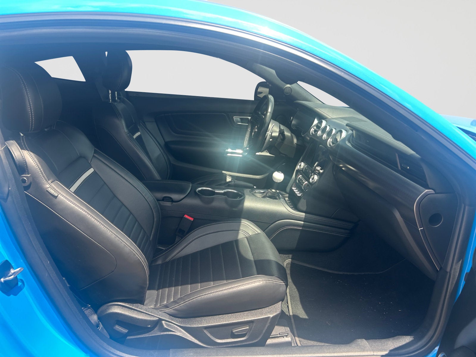 2022 Ford Mustang Mach 1