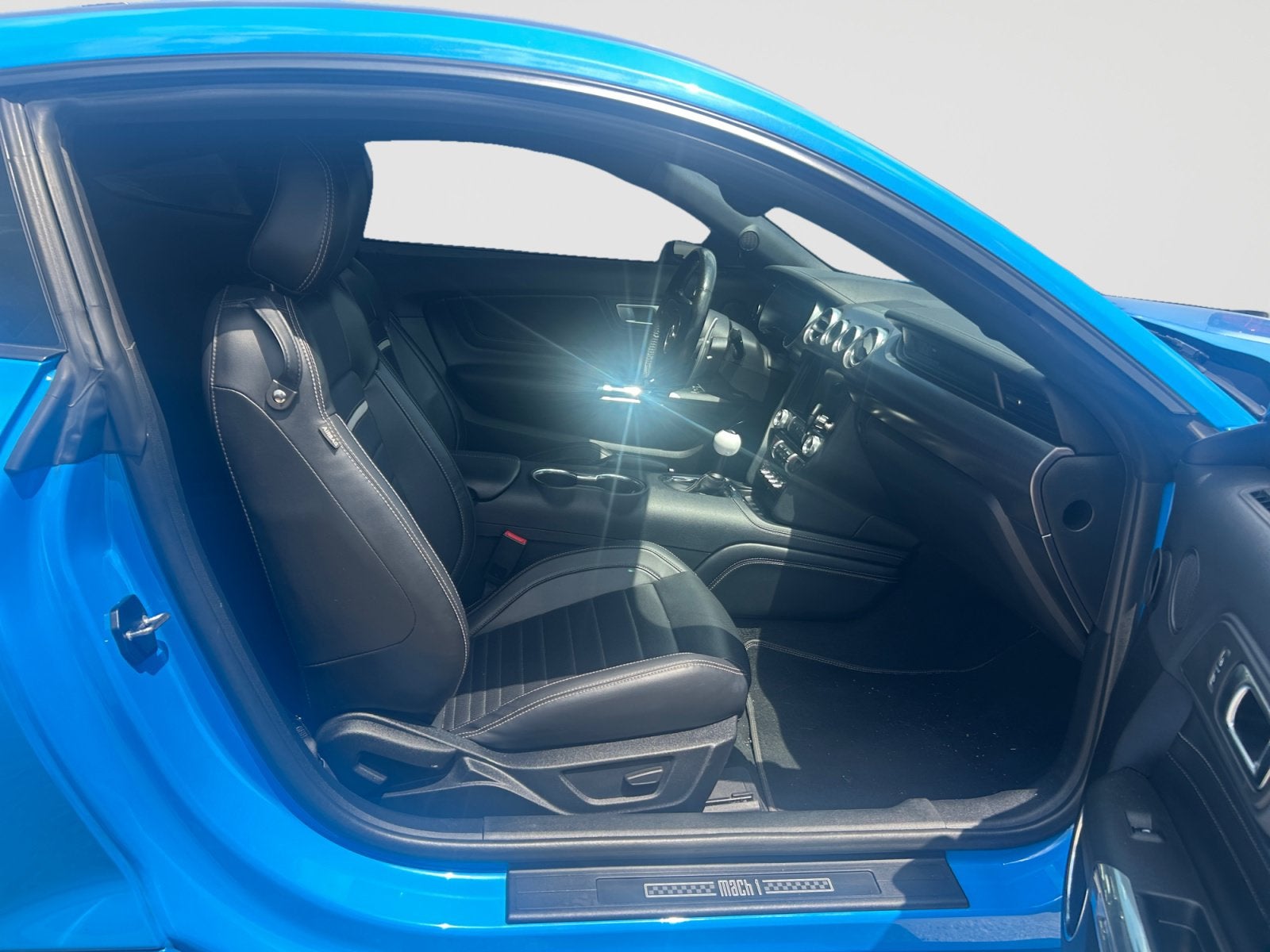 2022 Ford Mustang Mach 1