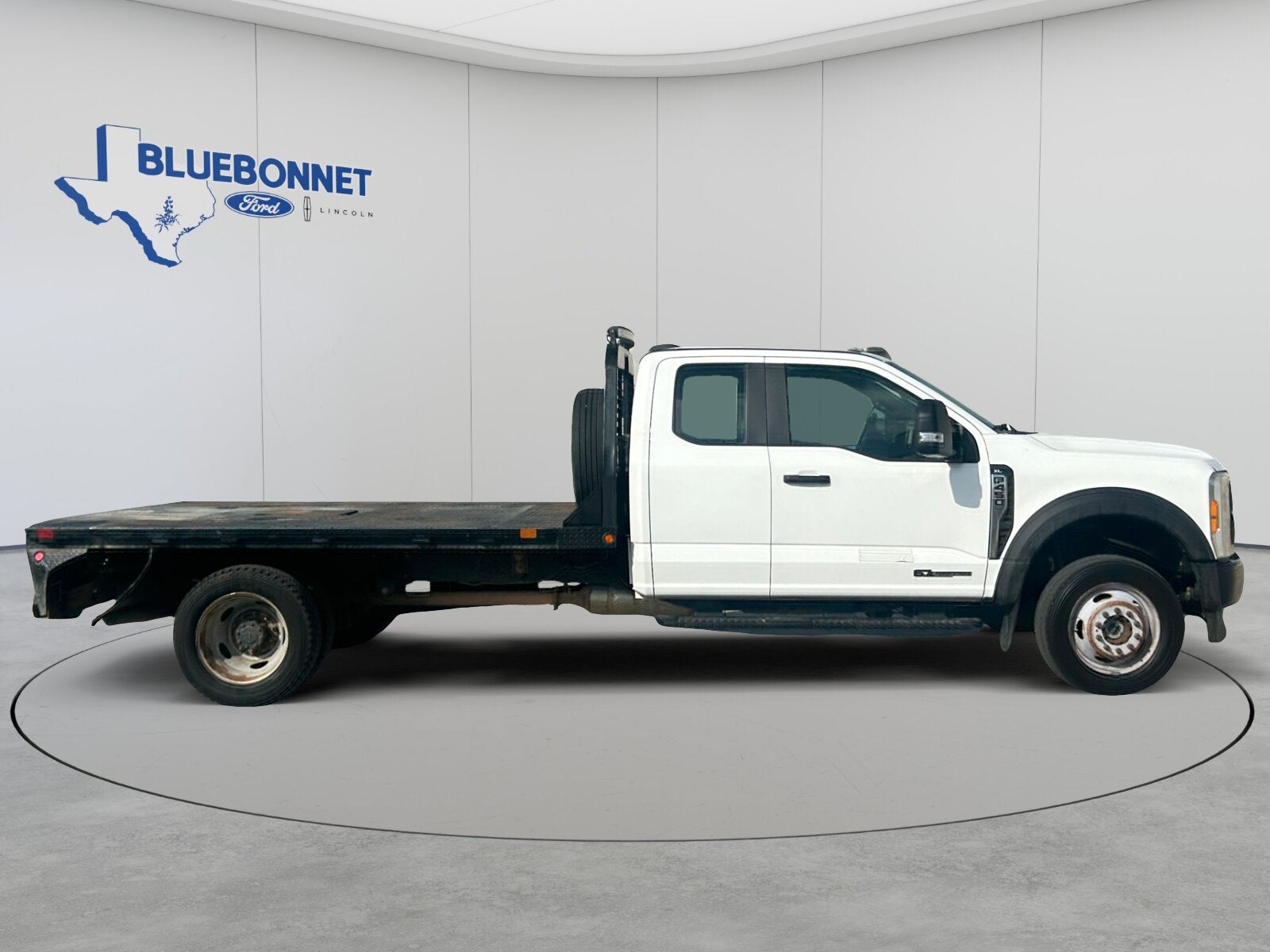 2023 Ford Super Duty F-450 DRW Base