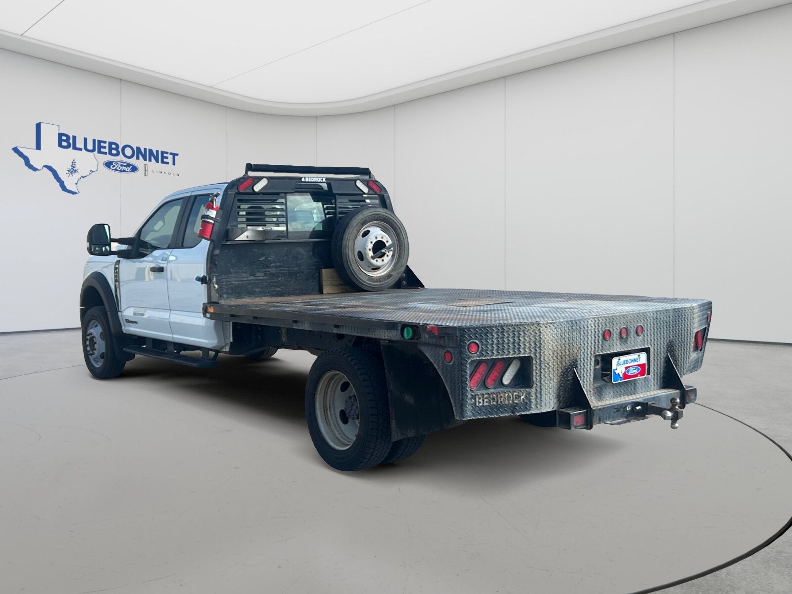 2023 Ford Super Duty F-450 DRW Base