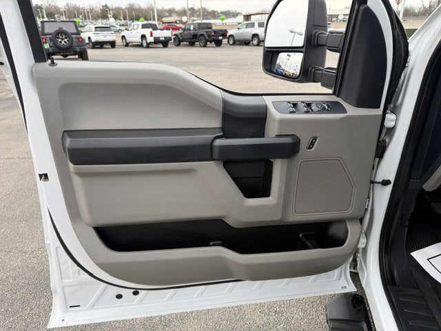 2022 Ford Super Duty F-350 DRW XL