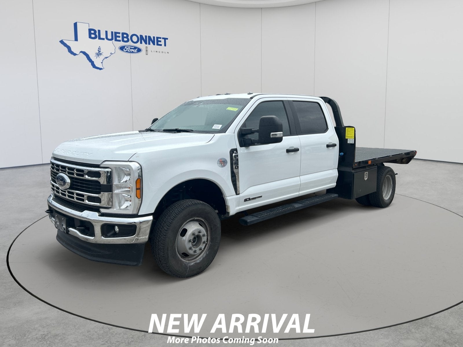 2024 Ford Super Duty F-350 DRW Base