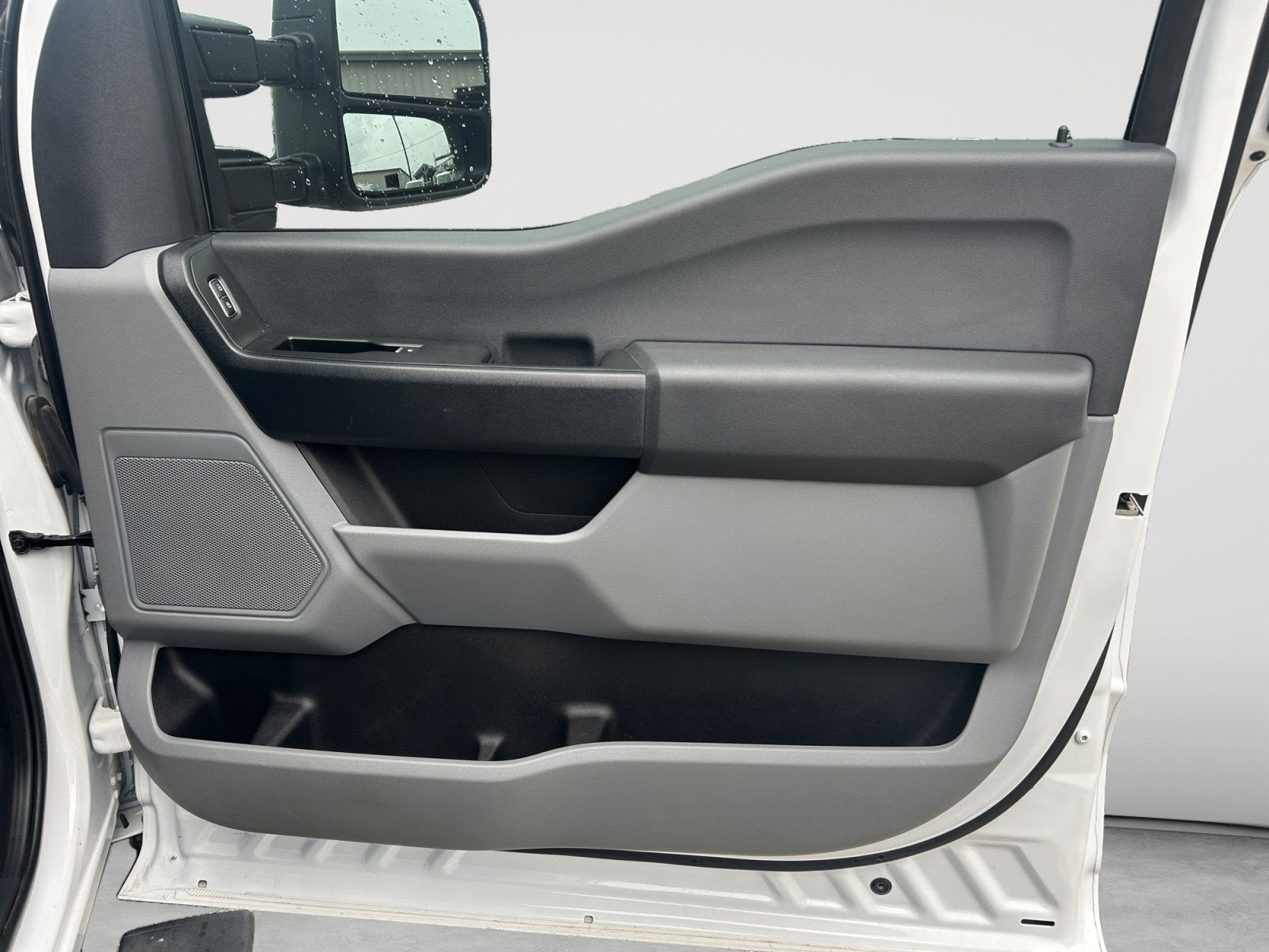 2024 Ford Super Duty F-350 DRW Base
